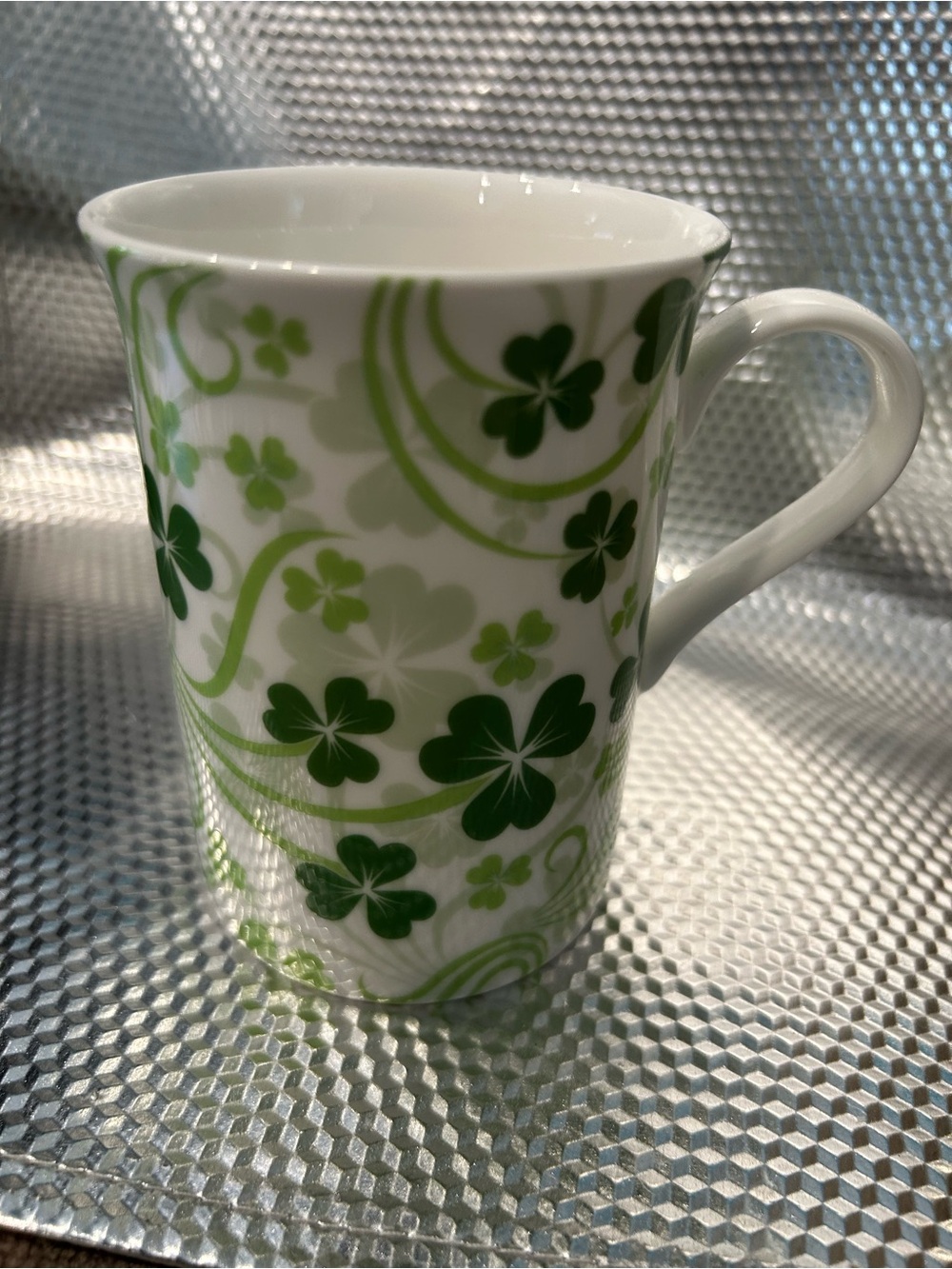 Stechcol Gracie Bone China / SHAMROCK GREEN CLOVER coffee mug